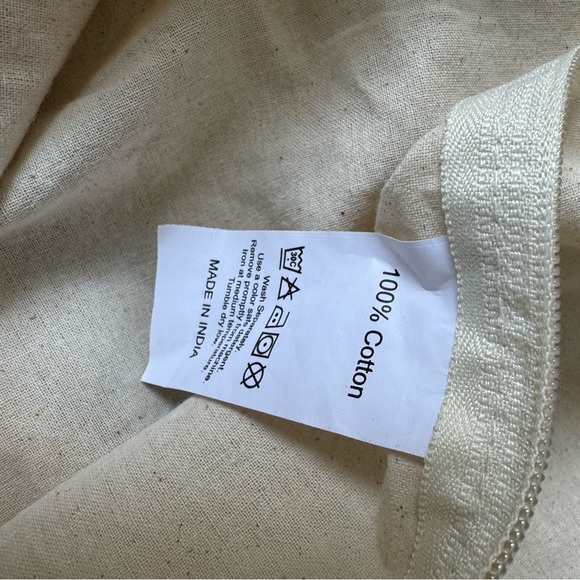 boho macrame pillow cases, set of 2. Zipper closure 18” x 18” - Picture 7 of 7